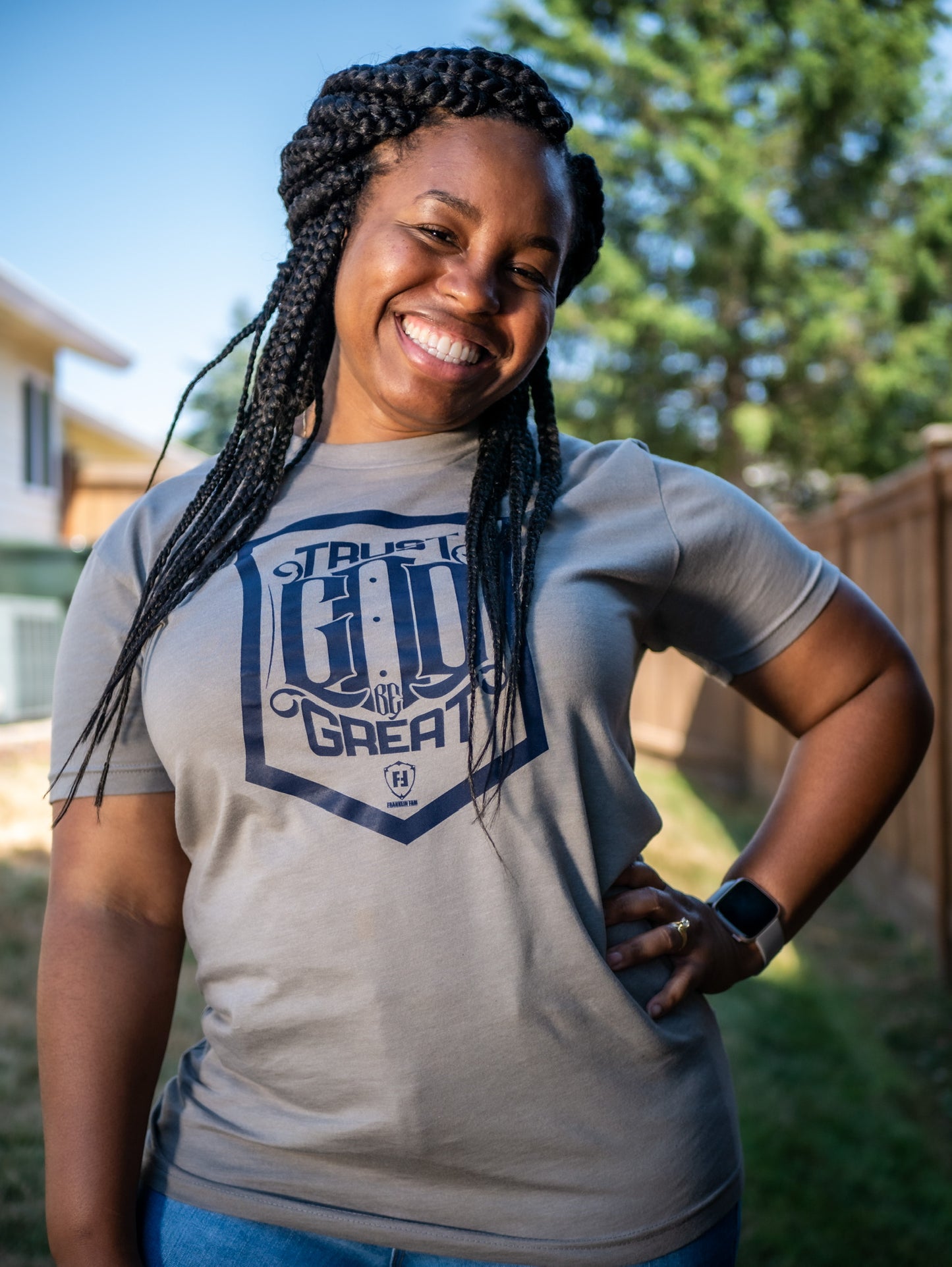 Trust God Be Great Shield Stone Grey T-shirt (Navy Print)